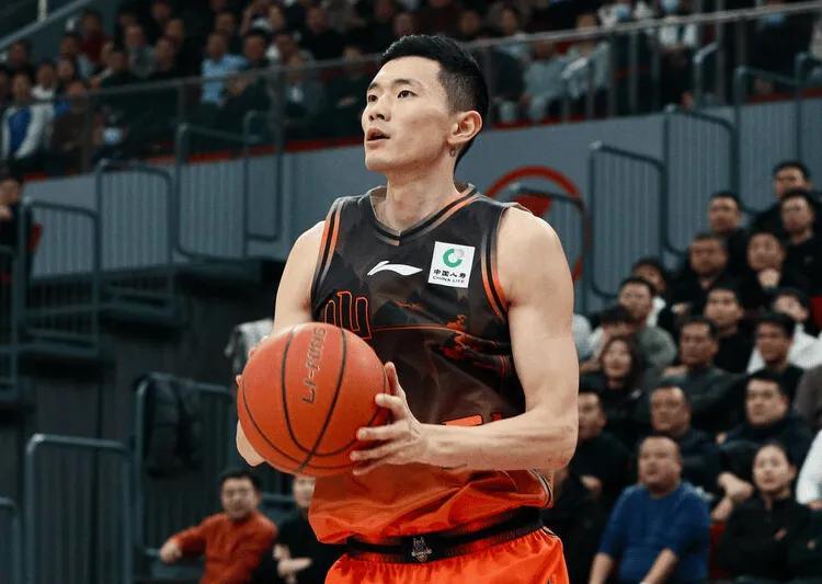 足球彩票-邱彪看明白了吧？陈林坚和陶汉林关键时刻压制追分，就该给球权！